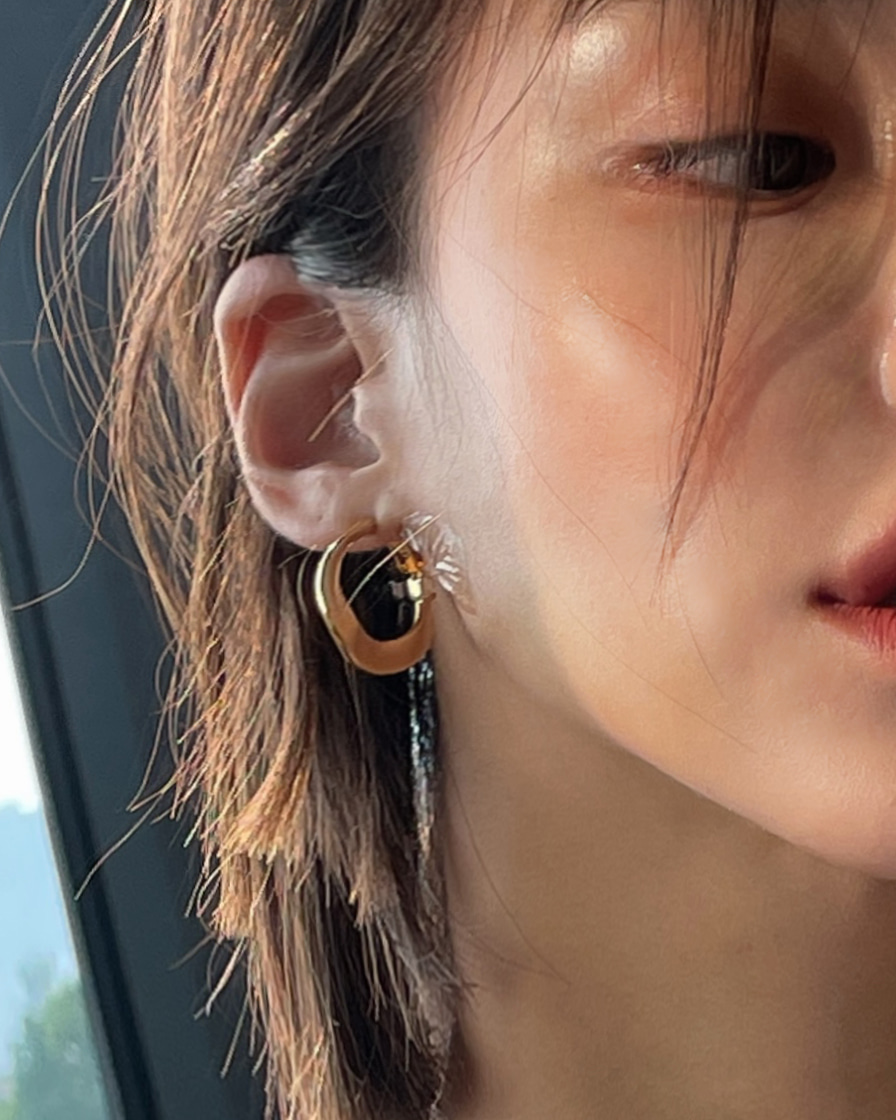 Chandelier earring